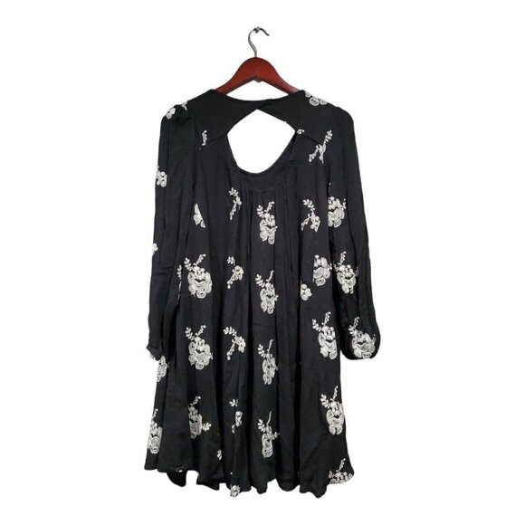 Altar'd State Womens Black Long-Sleeved A-Line Dress White Embroidered Boho Sz S - Picture 2 of 12